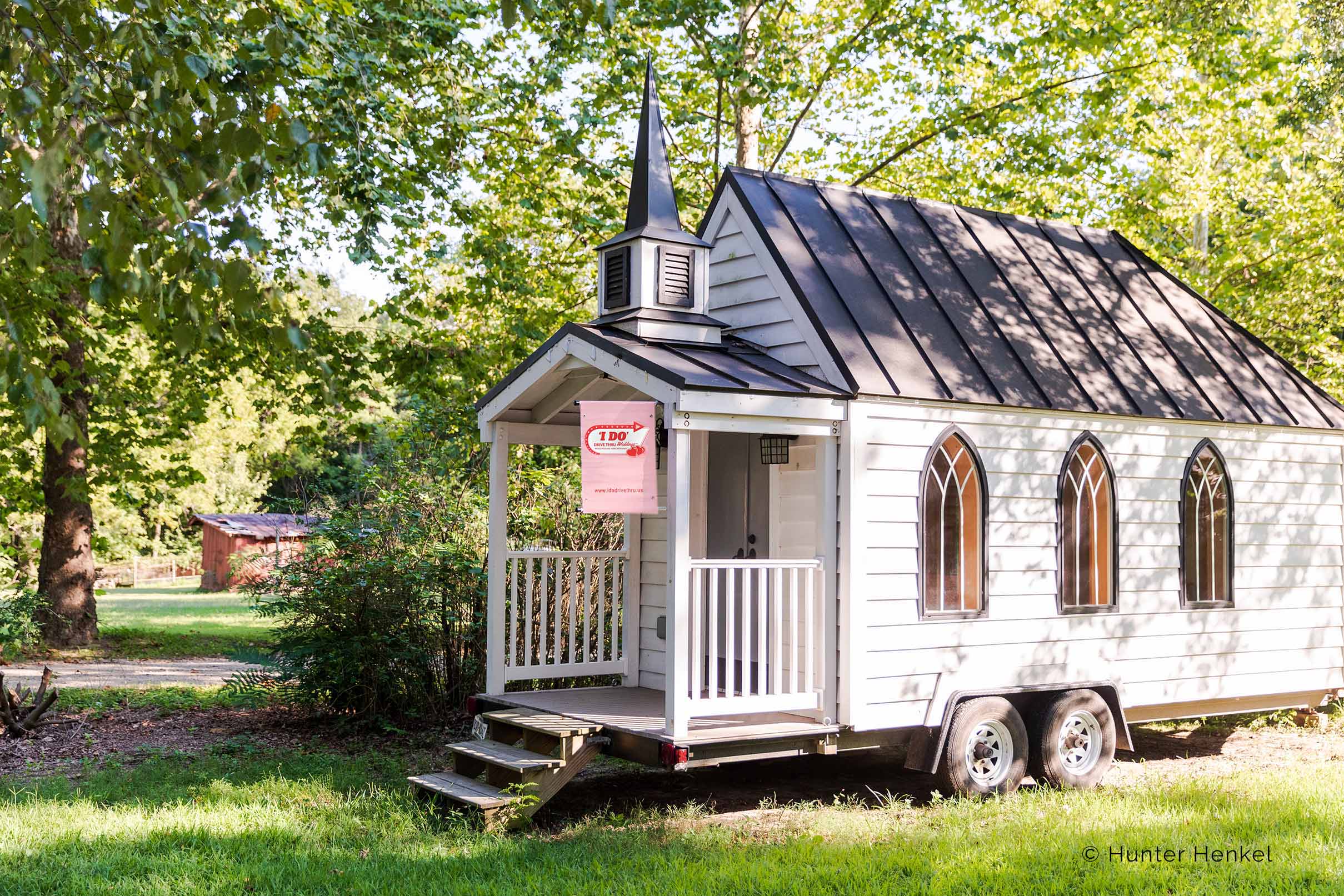 I Do Drive Thru at Tiny Chapel Weddings! tiny chapel weddings